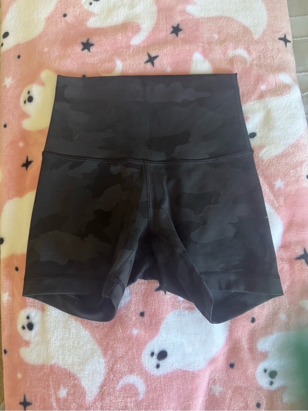 lululemon athletica Black Camo Align Shorts